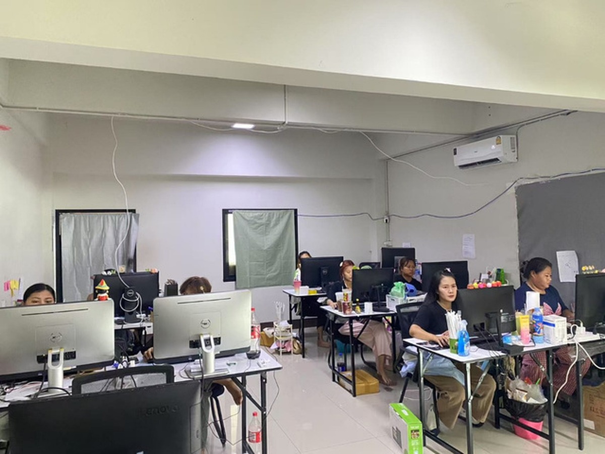 Major Wolf's team's activities in Thailand for the solar-powered lighting market